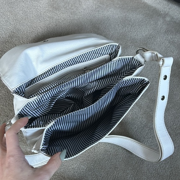 Nine West Handbag - Picture 4 of 6